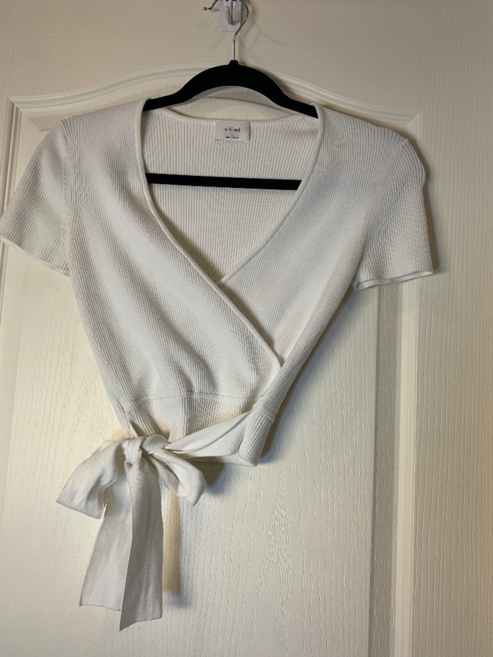 Wilfred White Ribbed Wrap Crop Top with Waist Tie Short Sleeve Size S Minimalist